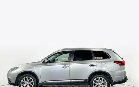 Mitsubishi Outlander III рестайлинг 3, 2015 год, 1 700 000 рублей, 8 фотография