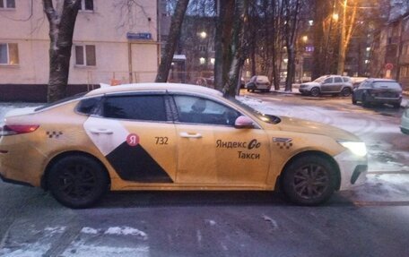 KIA Optima IV, 2019 год, 900 000 рублей, 3 фотография