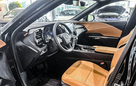 Lexus RX IV рестайлинг, 2025 год, 7 749 000 рублей, 20 фотография