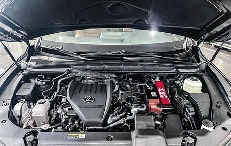 Lexus RX IV рестайлинг, 2025 год, 7 749 000 рублей, 11 фотография