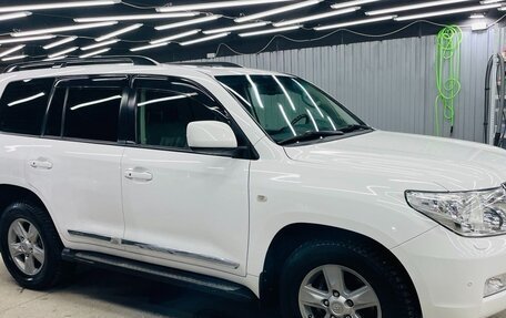 Toyota Land Cruiser 200, 2010 год, 3 700 000 рублей, 3 фотография