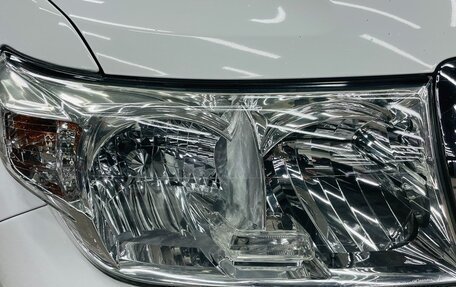 Toyota Land Cruiser 200, 2010 год, 3 700 000 рублей, 8 фотография