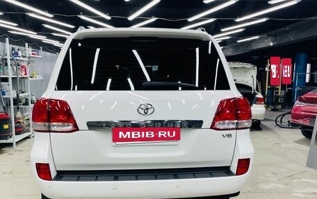 Toyota Land Cruiser 200, 2010 год, 3 700 000 рублей, 7 фотография