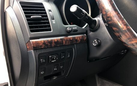 Toyota Land Cruiser 200, 2010 год, 3 700 000 рублей, 16 фотография