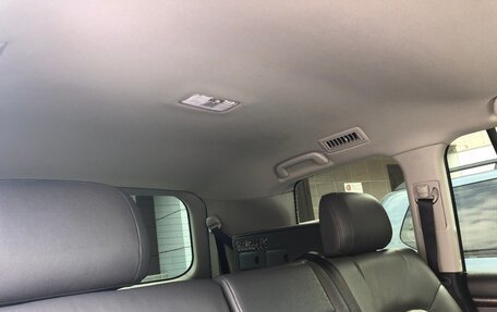 Toyota Land Cruiser 200, 2010 год, 3 700 000 рублей, 26 фотография