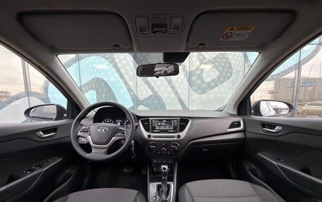 Hyundai Solaris II рестайлинг, 2017 год, 1 354 000 рублей, 2 фотография