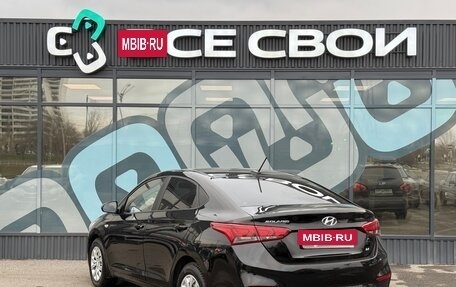 Hyundai Solaris II рестайлинг, 2017 год, 1 354 000 рублей, 3 фотография