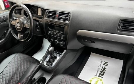 Volkswagen Jetta VI, 2012 год, 895 000 рублей, 14 фотография