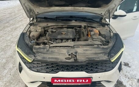 KIA K5, 2022 год, 2 200 000 рублей, 10 фотография