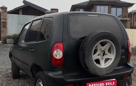 Chevrolet Niva I рестайлинг, 2003 год, 300 000 рублей, 2 фотография