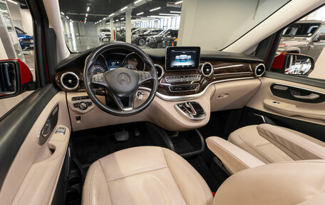 Mercedes-Benz V-Класс, 2016 год, 3 880 000 рублей, 7 фотография