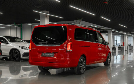 Mercedes-Benz V-Класс, 2016 год, 3 880 000 рублей, 4 фотография