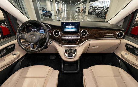 Mercedes-Benz V-Класс, 2016 год, 3 880 000 рублей, 8 фотография