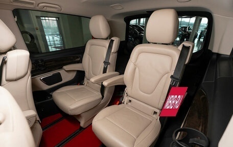 Mercedes-Benz V-Класс, 2016 год, 3 880 000 рублей, 13 фотография