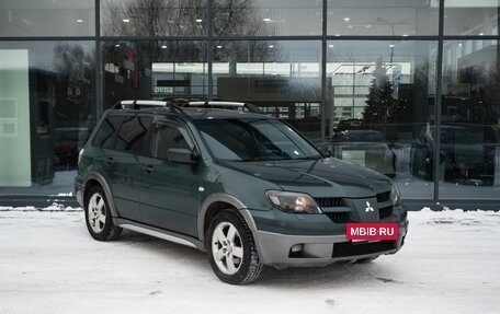 Mitsubishi Outlander III рестайлинг 3, 2005 год, 550 000 рублей, 5 фотография