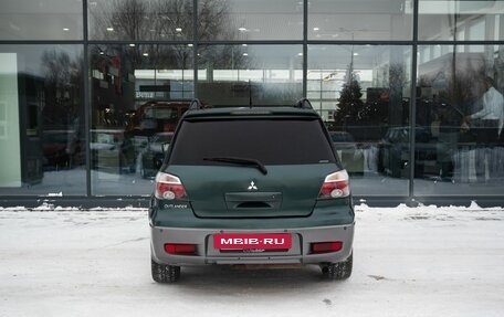Mitsubishi Outlander III рестайлинг 3, 2005 год, 550 000 рублей, 4 фотография