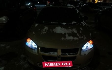 Dodge Stratus II, 2001 год, 350 000 рублей, 2 фотография