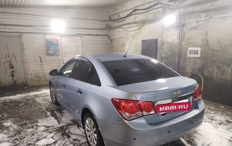 Chevrolet Cruze II, 2011 год, 560 000 рублей, 3 фотография
