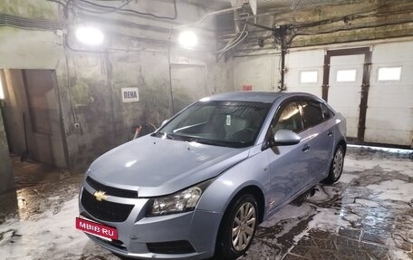 Chevrolet Cruze II, 2011 год, 560 000 рублей, 2 фотография