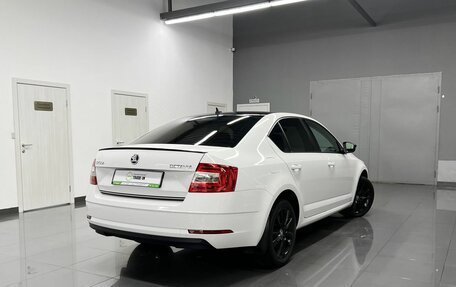 Skoda Octavia, 2017 год, 1 695 000 рублей, 2 фотография
