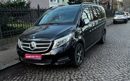 Mercedes-Benz V-Класс, 2017 год, 4 500 000 рублей, 1 фотография