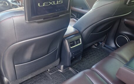 Lexus RX IV рестайлинг, 2016 год, 3 400 000 рублей, 3 фотография