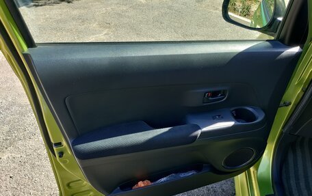 Toyota bB II рестайлинг, 2006 год, 850 000 рублей, 11 фотография