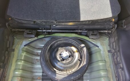 Toyota bB II рестайлинг, 2006 год, 850 000 рублей, 30 фотография