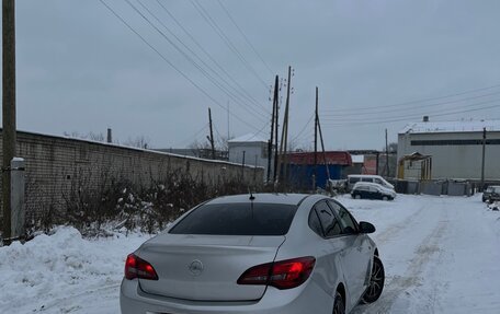 Opel Astra J, 2013 год, 600 000 рублей, 4 фотография