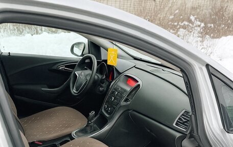 Opel Astra J, 2013 год, 600 000 рублей, 8 фотография