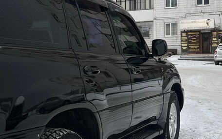 Toyota Land Cruiser 100 рестайлинг 2, 2003 год, 1 900 000 рублей, 3 фотография