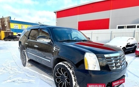 Cadillac Escalade III, 2011 год, 2 150 000 рублей, 2 фотография