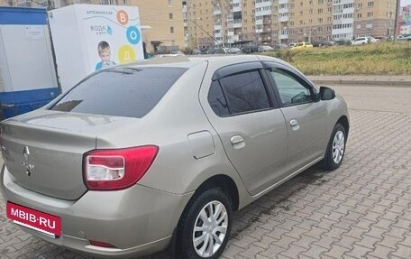 Renault Logan II, 2014 год, 700 000 рублей, 3 фотография