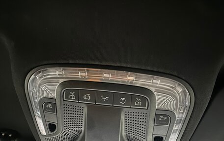 Mercedes-Benz V-Класс, 2017 год, 4 500 000 рублей, 12 фотография