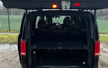 Mercedes-Benz V-Класс, 2017 год, 4 500 000 рублей, 23 фотография