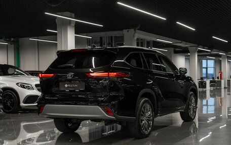 Toyota Highlander, 2025 год, 5 675 000 рублей, 4 фотография