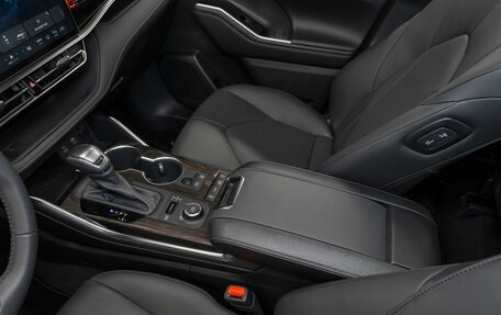 Toyota Highlander, 2025 год, 5 675 000 рублей, 24 фотография