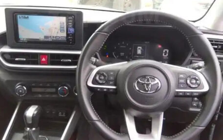 Toyota Raize I, 2021 год, 1 650 000 рублей, 18 фотография