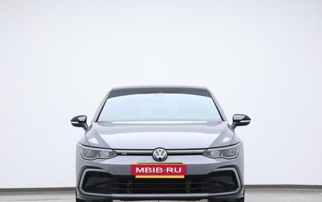 Volkswagen Golf VIII, 2022 год, 1 530 000 рублей, 2 фотография