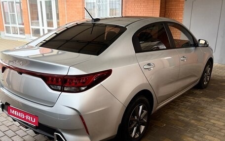 KIA Rio IV, 2022 год, 1 750 000 рублей, 2 фотография