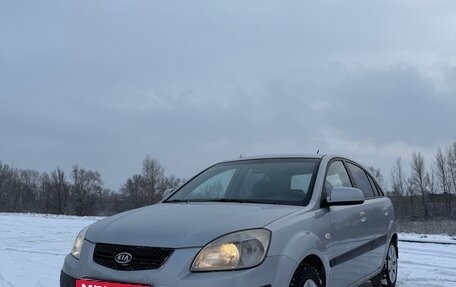 KIA Rio II, 2006 год, 380 000 рублей, 1 фотография