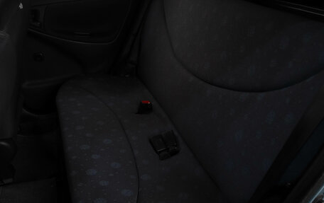 Toyota Vitz, 2001 год, 399 000 рублей, 17 фотография