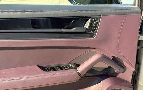 Porsche Cayenne III, 2025 год, 18 650 000 рублей, 6 фотография