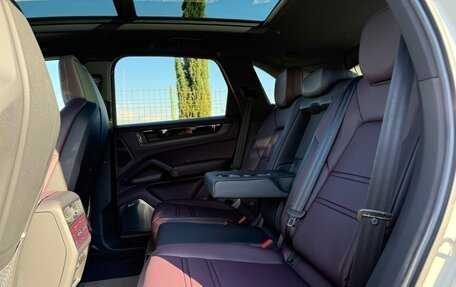 Porsche Cayenne III, 2025 год, 18 650 000 рублей, 17 фотография