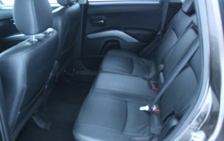 Mitsubishi Outlander III рестайлинг 3, 2012 год, 1 349 000 рублей, 13 фотография