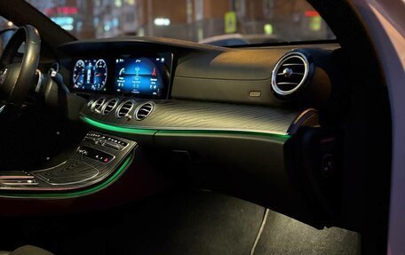 Mercedes-Benz E-Класс, 2021 год, 5 000 000 рублей, 12 фотография