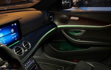 Mercedes-Benz E-Класс, 2021 год, 5 000 000 рублей, 11 фотография