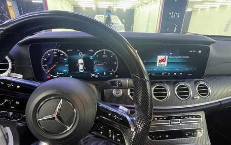 Mercedes-Benz E-Класс, 2021 год, 5 000 000 рублей, 14 фотография