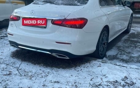 Mercedes-Benz E-Класс, 2021 год, 5 000 000 рублей, 7 фотография