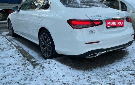 Mercedes-Benz E-Класс, 2021 год, 5 000 000 рублей, 8 фотография